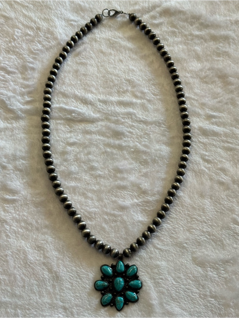 Turquoise Floral Pendant Bead Necklace - Women's Jewelry